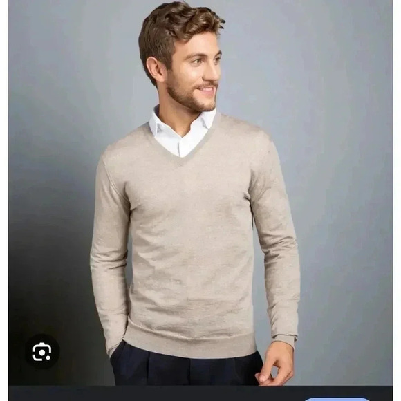 Jos. A. Bank 100% Italian Merino Wool Sweater Color Tan Size XL - Picture 1 of 4